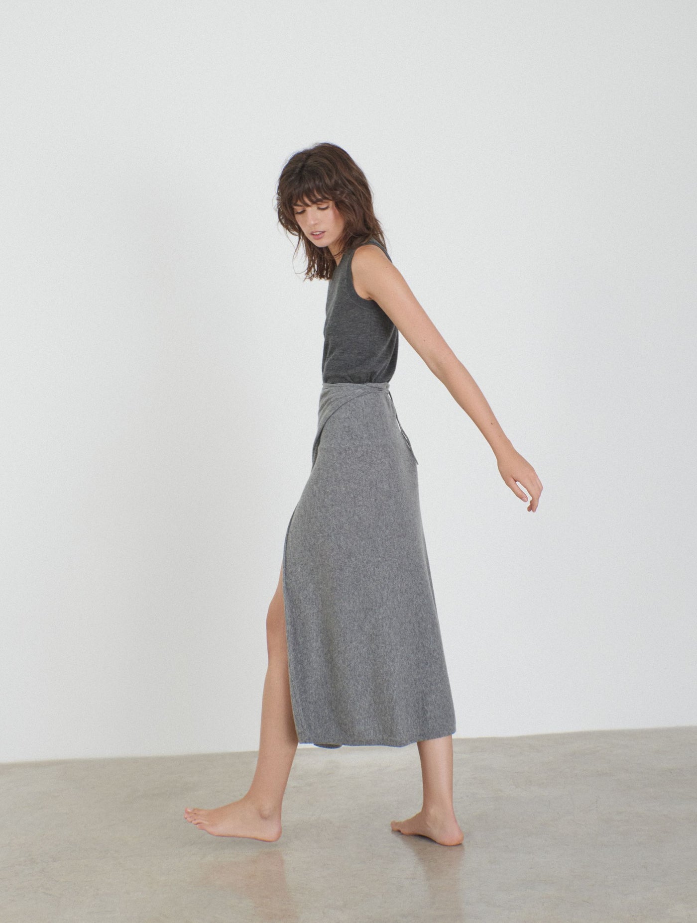 Cashmere knitted sleeveless top Grey