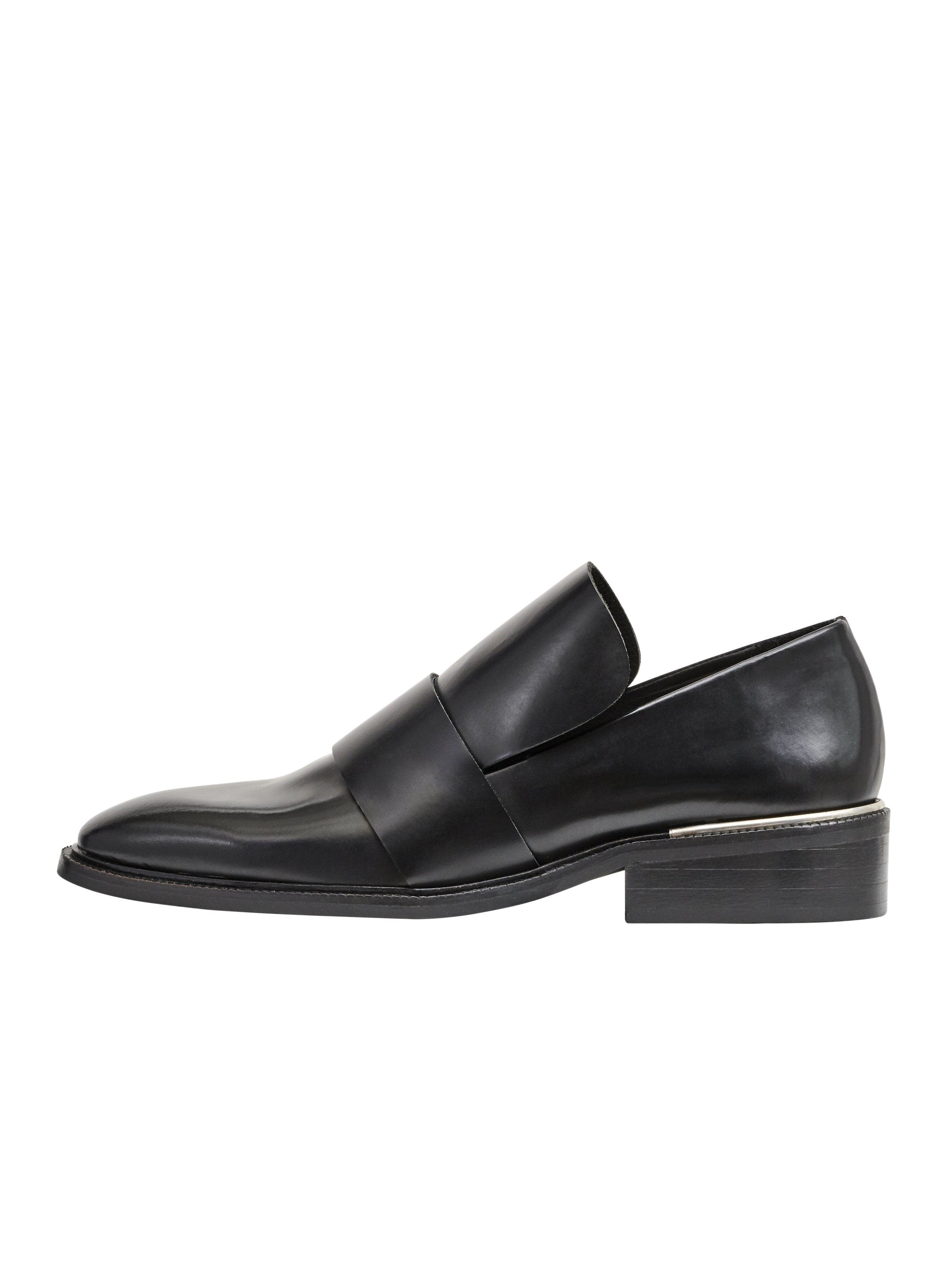 The Luxe Loafer in Black