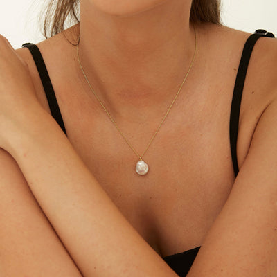Baroque Flat Pearl Pendant Necklace