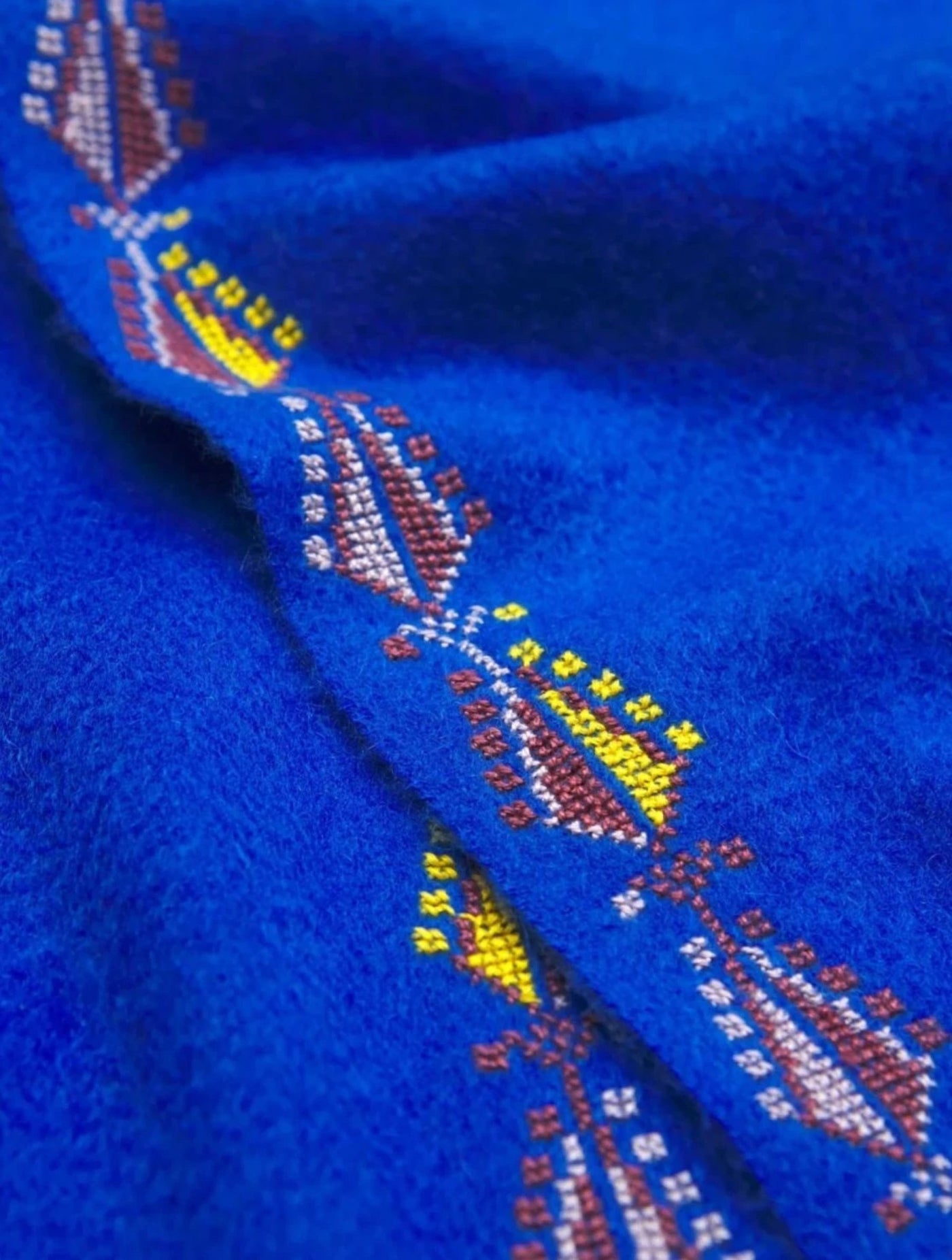 Stunning hand embroidered cashmere scarf featuring pine motif